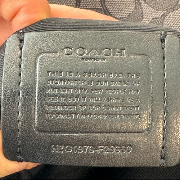 Coach large file Crossbody Bag EUC Carcosl Gray Canvas - Picture 7 of 15